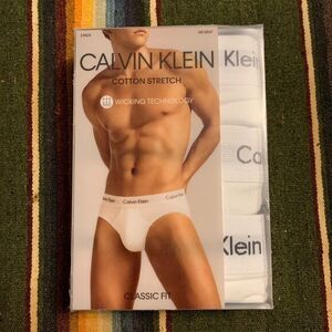 Calvin Klein Mens Cotton Stretch Hip Briefs 3 Pack White XXL Wicking Underwear‎